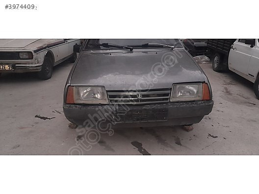 LADA SAMARA ON TAMPON