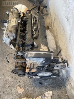 Hyundai elantra 1.8 motor