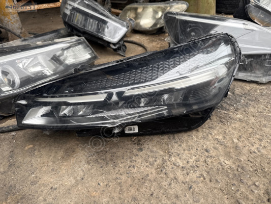 Renault Clio 2024 model ön far