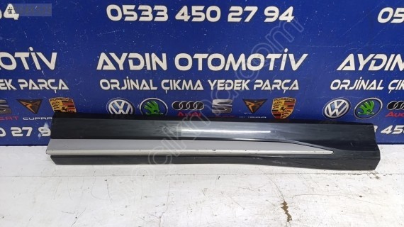 AUDİ Q3 2021-2023 SAĞ ÖN KAPI BANDI OEM 83A853960A
