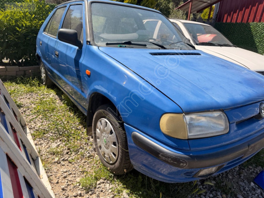 Skoda Felicia sağ ön kapı