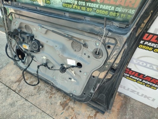 VOLKSWAGEN GOLF 4 SAĞ ÖN KAPI DOLU