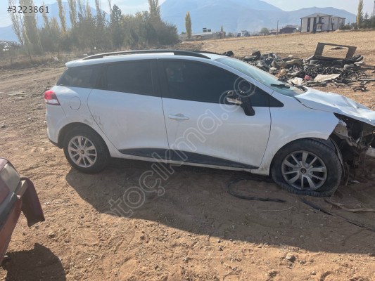 Renault clio sv. Sağ arka kapı