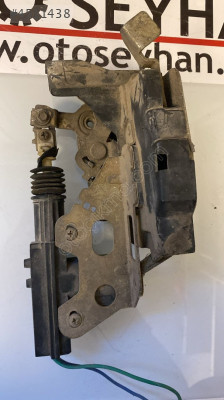 81810051 BMW E34 sol arka kapı kilidi