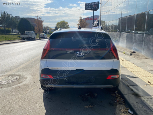 2022 Hyundai Bayon Komple Arka Set