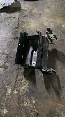 VOLKSWAGEN JETTA AKÜ ÜST KAPAĞI