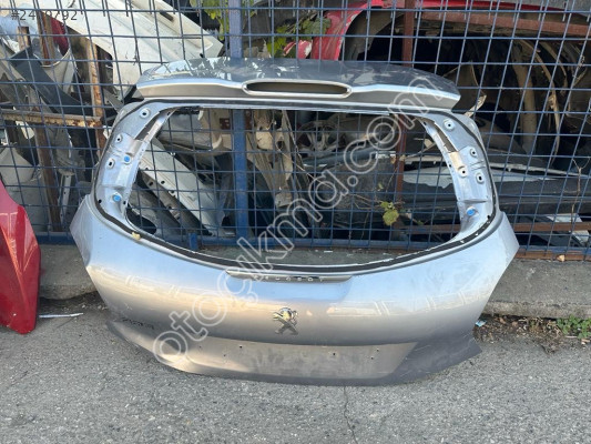 Peugeot 208 bagaj kapağı orijinal