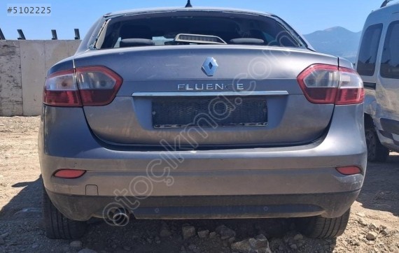 RENAULT FLUENCE STOP LAMBALARI ÇIKMA