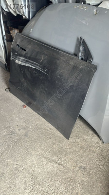 TESLA ÖN KAPI