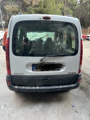 Renault kango 2005 model beyaz bagaj kapağı
