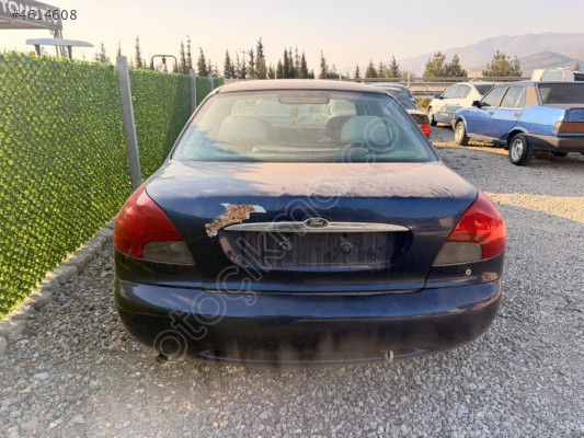 Ford mondeo sol arka stop lambası