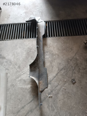 13113980 Opel Astra h kapı eşik plastik