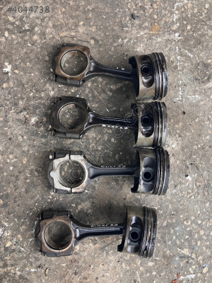 Renault E7J enerji motor piston kolu