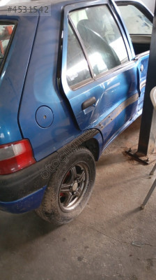 Citroen saxo sağ arka kapı