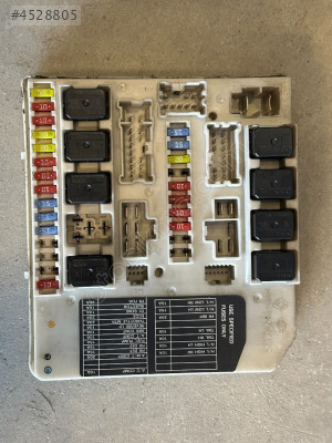 NİSSAN NOTE SİGORTA KUTUSU 284B7AX61A