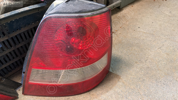 Kia Sorento sağ arka stop
