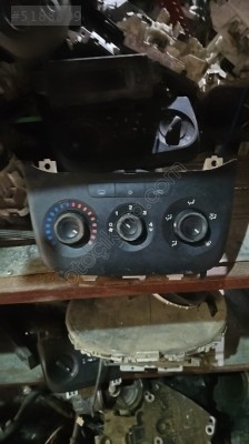 Fiat Doblo Geniş Aile klima Düğmeleri