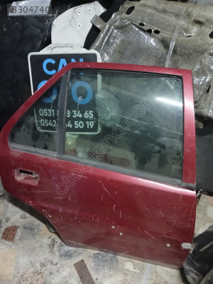 Peugeot 106 sağ arka kapı
