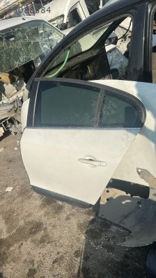 RENAULT FLUENCE SOL ARKA KAPI KONUKOTO
