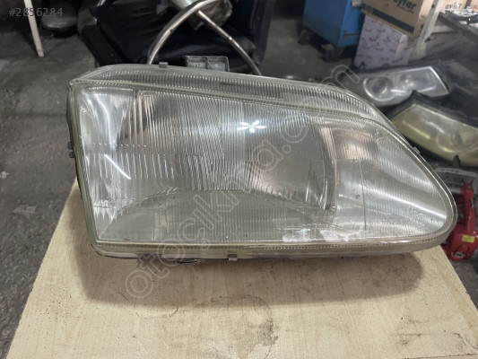 RENAULT MEGANE 1 1996 2000 SAĞ ÖN FAR