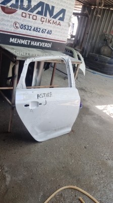 Opel astra j kasa model 2014-2018 sag arka kapı