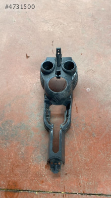 MİTSUBİSHİ COLT ORTA KONSOL 8011A288