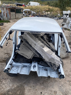 Clio 5-6 tavan arka orjinal hatasız