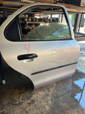 FORD MONDEO SAĞ ARKA KAPI