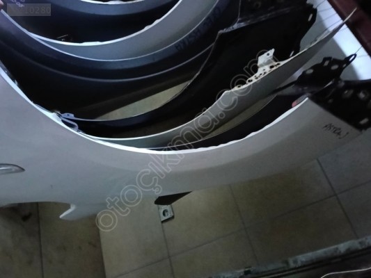 OPEL ASTRA J SAĞ ÖN ÇAMURLUK