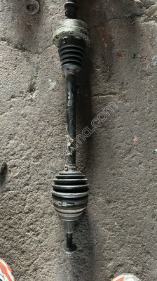 5Q0407271CB AKS MİLİ SOL AUDİ A3