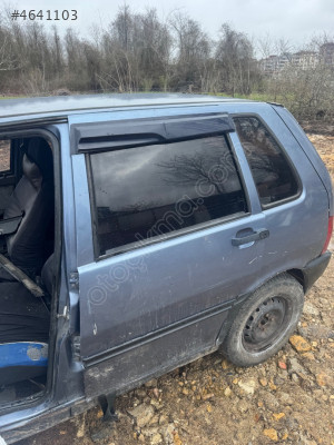 FIAT UNO Sol Arka Kapı Çıkma