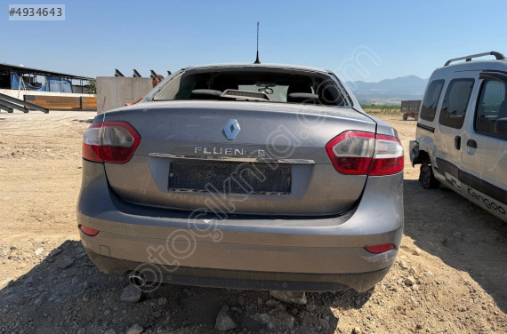 RENAULT FLUENCE BAGAJ KAPAĞI ÇIKMA