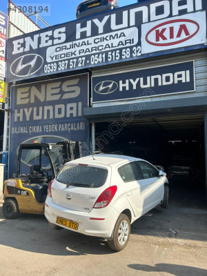 HYUNDAI İ20 SAĞ ARKA KAPI HATASIZ ORJİNAL
