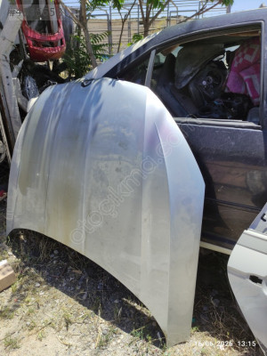 Skoda Octavia motor kaputu