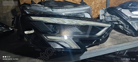 Audi A3 2021 sağ far çıkma orijinal parça