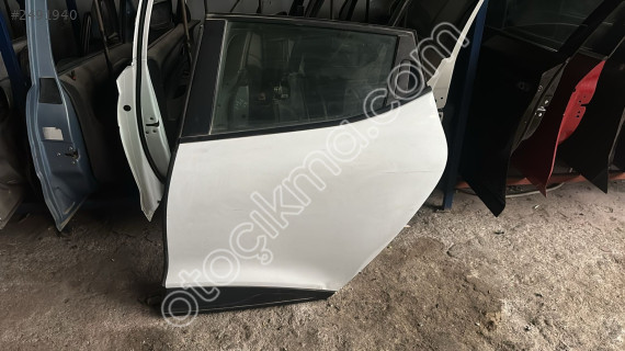 RENAULT CLİO 4 HB SOL ARKA KAPI DOLU BEYAZ HATASIZ