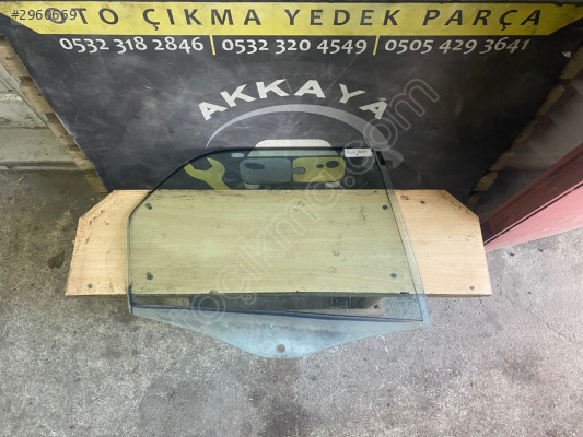 Fiat Albea Sağ Arka Kapı Camı Çıkma Orjinal