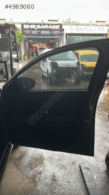 RENAULT MEGANE SAĞ ÖN KAPI ÇIKMA
