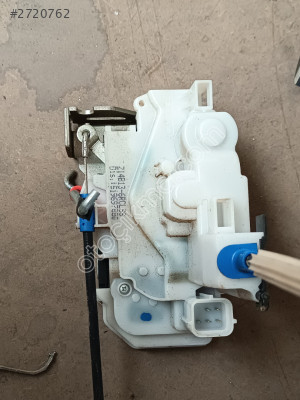 Fiat Doblo soluyor kapı kilidi 519 697 880
