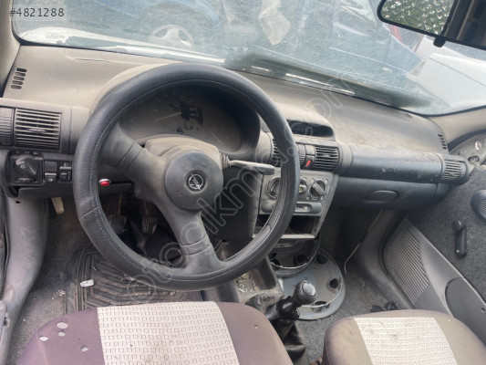 Opel Combo göğüslük