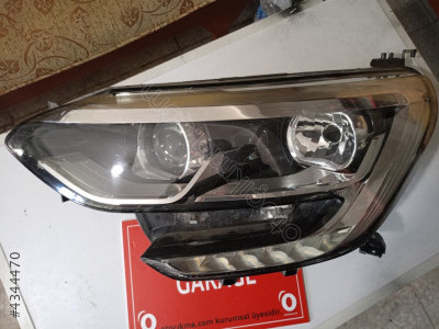 RENAULT MEGANE 4 SOL FAR SARI SOKET