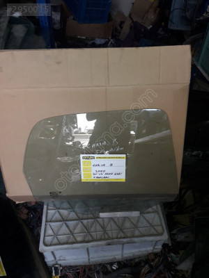 Corsa  sağ ve sol arka kapı cam ları 1999model
