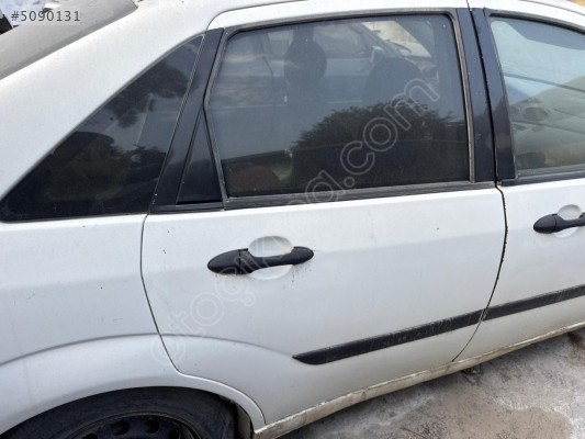 FORD FOCUS 1 SAĞ ARKA KAPI DOLU 98-05 MODEL ORJİNAL