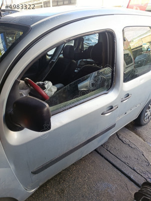 Renault kangoo 3  sol ön kapı