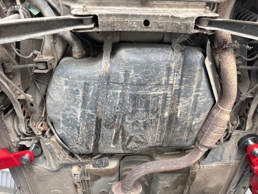 Volvo S40 yakıt deposu