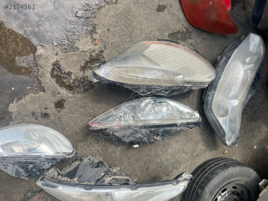 Peugeot 307 sağ ön far lambası orijinal