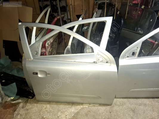ÖZMEN OPEL ASTRA H ÇIKMA SAĞ ÖN KAPI