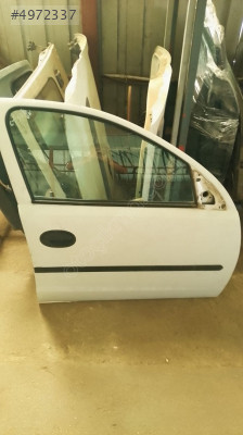 OPEL CORSA C SAĞ ÖN KAPI