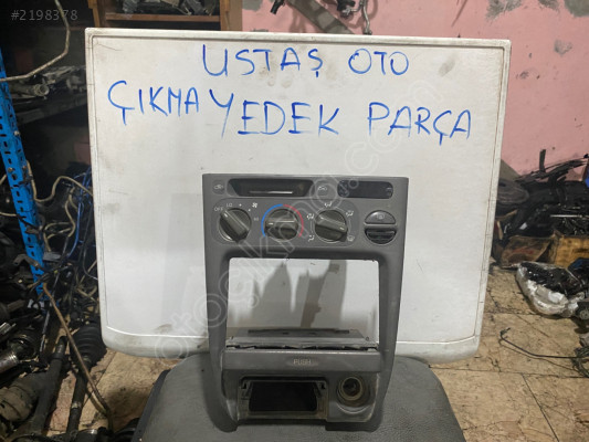 TOYOTA COROLLA TEYP ÇERÇEVESİ