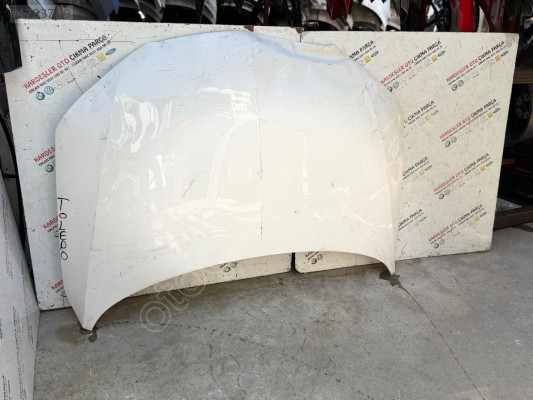Seat Toledo motor kaputu (hasarlı parça)